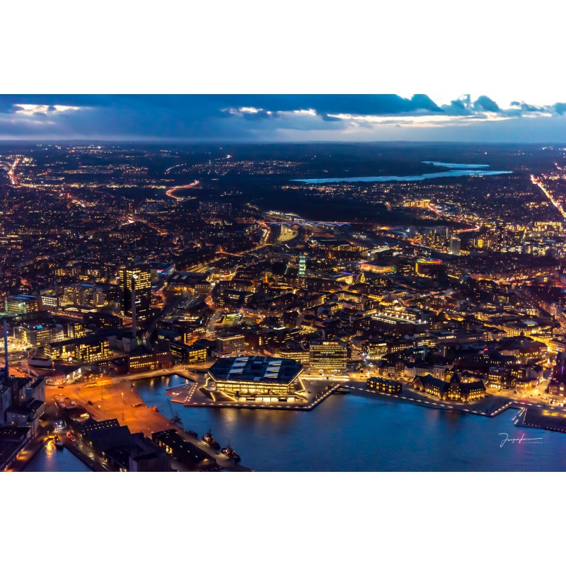 Århus by night